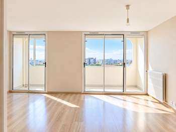 Vente Appartement 5 piècesLa Roche-Sur-Yon Zad - Zi Nord