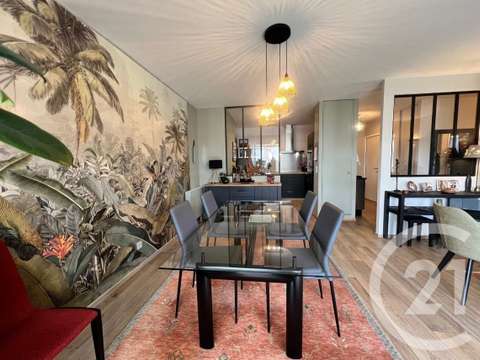 Vente appartement 4 pièces Larmor-Plage 56