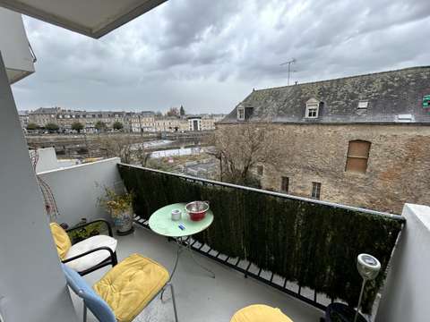 Vente appartement 4 pièces Laval 53