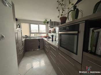 Vente appartement 4 pièces Laval 53