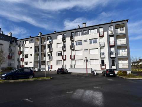 Vente appartement 4 pièces Laval 53