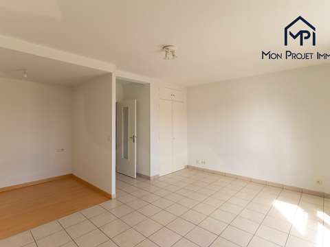 Vente appartement 2 pièces Laval 53