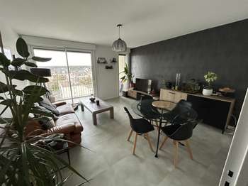 Vente appartement 3 pièces Laval 53