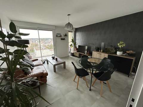 Vente appartement 3 pièces Laval 53