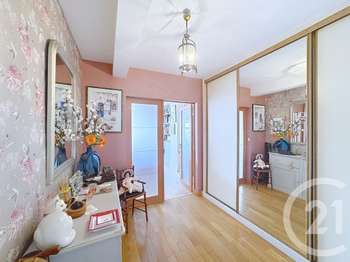Vente appartement 4 pièces Laval 53