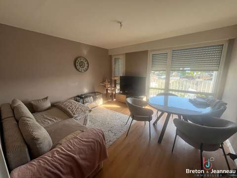 Vente appartement 5 pièces Laval 53