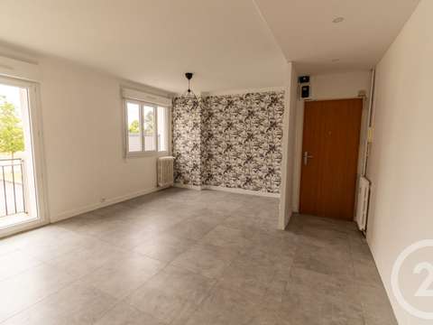 Vente appartement 5 pièces Laval 53