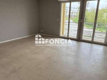 Vente appartement 3 pièces Laval 53