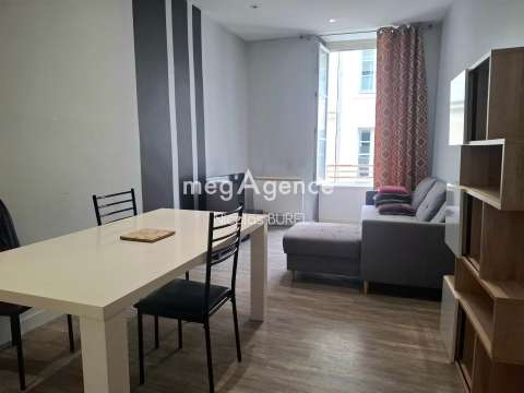 Vente appartement 3 pièces Laval Centre-Ville Cathédrale 53