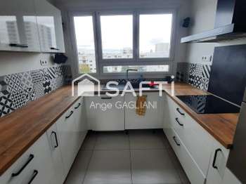 Vente Appartement 5 piècesLaval Thévalles