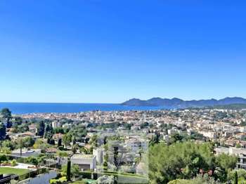 Vente Appartement 4 piècesLe Cannet