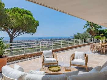Vente Appartement 5 piècesLe Cannet