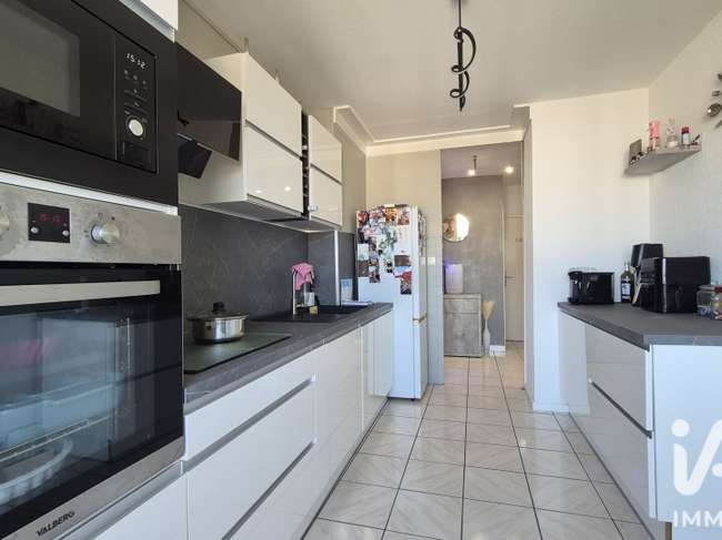 Appartement 5 pièces 79 m² à Le Pont-de-Claix