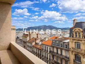 Vente Appartement 5 piècesMarseille 8e