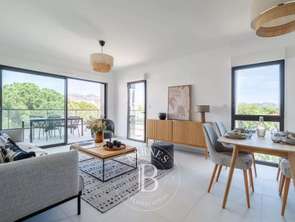 Vente Appartement 3 piècesMarseille 8e