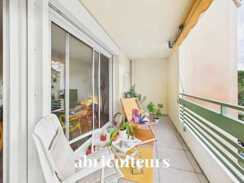 Vente appartement 3 pièces Marseille 8e 13