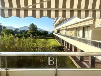 Vente Appartement 3 piècesMarseille 8e