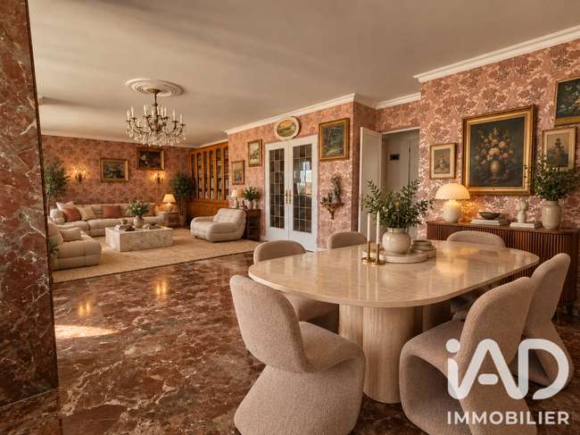 Appartement 3 pièces 98 m² · à Marseille 9e · 98 m² · 240 000 €