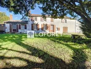 Vente Appartement 5 piècesMoncoutant-sur-Sèvre