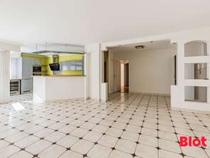 Vente Appartement 4 piècesNantes Centre Ville