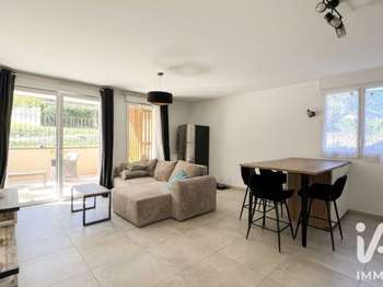 Vente Appartement 3 piècesNoyarey