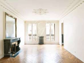 Vente Appartement 4 piècesParis 10e
