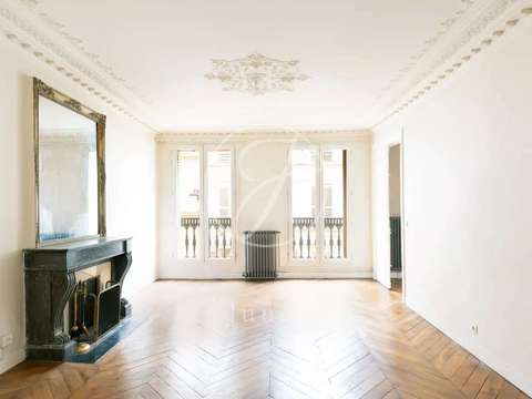 Vente appartement 4 pièces Paris 10e 75