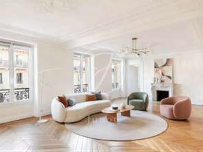 Vente Appartement 4 piècesParis 10e