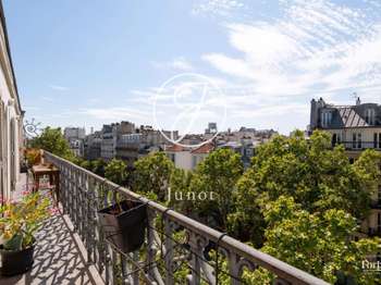 Vente Appartement 5 piècesParis 10e