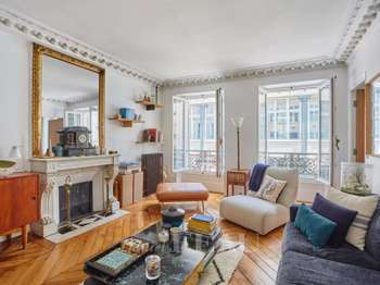 Vente Appartement 4 piècesParis 10e