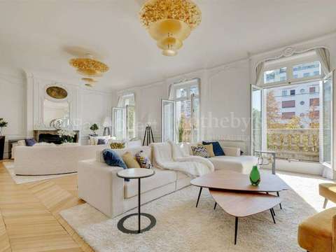 Vente appartement 8 pièces Paris 16e 75