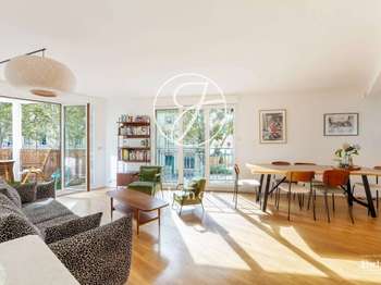 Appartement 5 pièces 97 m² · à Paris 18e · 97 m² · 925 000 €
