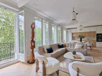 Vente Appartement 6 pièces +Paris 7e