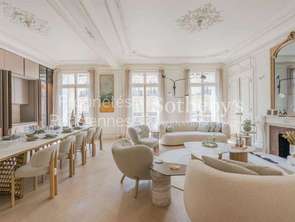 Vente Appartement 5 piècesParis 8e