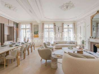 Appartement 5 pièces 160 m² · à Paris 8e · 160 m² · 4 950 000 €