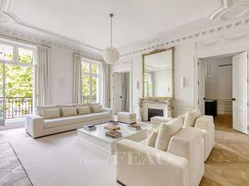 Vente Appartement 5 piècesParis 8e