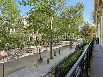 Vente Appartement 6 pièces +Paris 8e