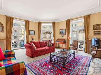 Vente Appartement 4 piècesParis 8e