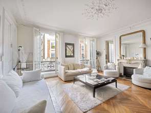Vente Appartement 5 piècesParis 9e