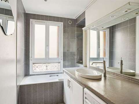 Vente appartement 5 pièces Paris 9e 75