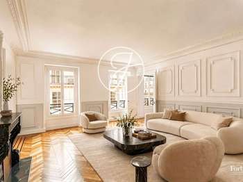 Vente Appartement 5 piècesParis 9e