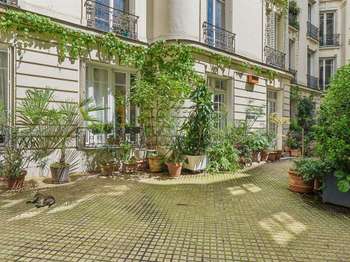 Vente Appartement 6 pièces +Paris 9e