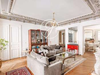 Vente Appartement 5 piècesParis 9e