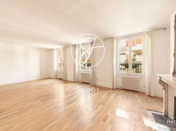 Vente Appartement 5 piècesParis 9e