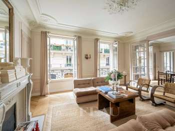 Vente appartement 5 pièces Paris 9e 75
