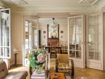 Vente Appartement 5 piècesParis 9e