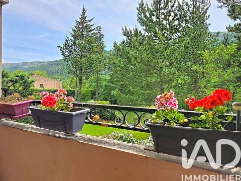 Vente appartement 3 pièces Plan-d'Aups-Sainte-Baume 83