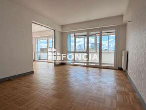 Vente Appartement 4 piècesRennes Bourg L'evêque