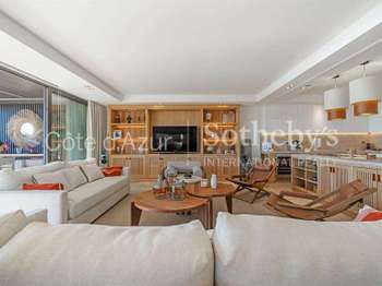 Vente Appartement 5 piècesRoquebrune-sur-Argens