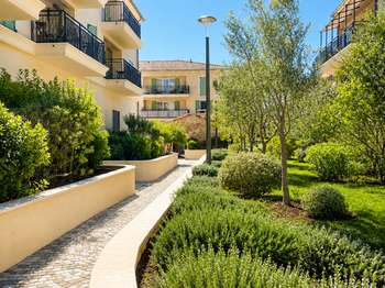 Appartement 4 pièces 84 m² · à Roquefort-les-Pins · 84 m² · 545 000 €